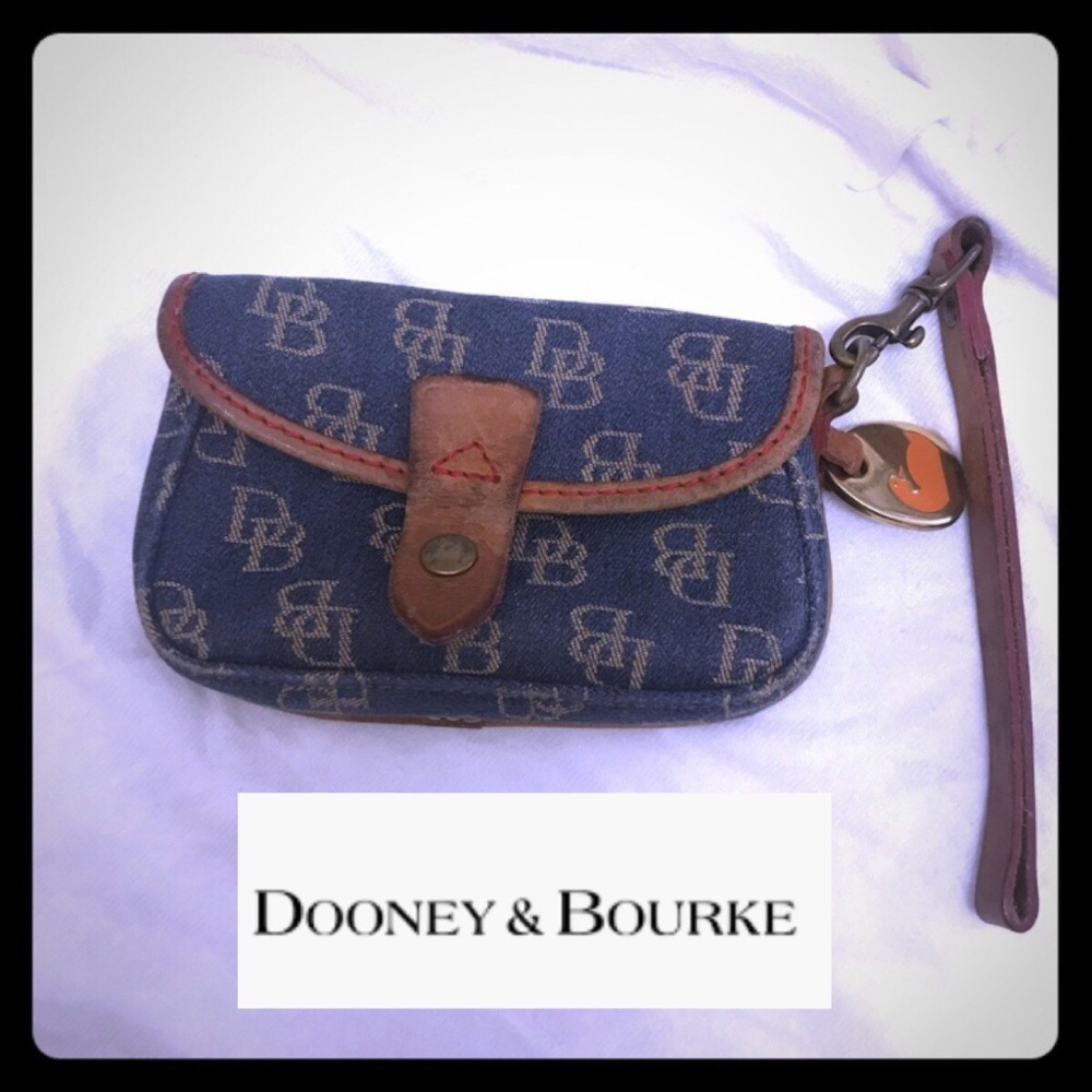 authentic/vintage DOONEY & BURKE wristlet